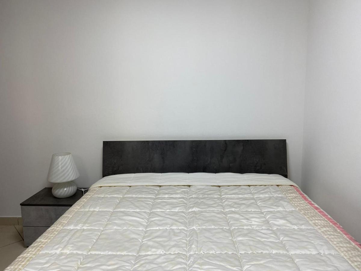 Room Mazzini เลชเช ภายนอก รูปภาพ