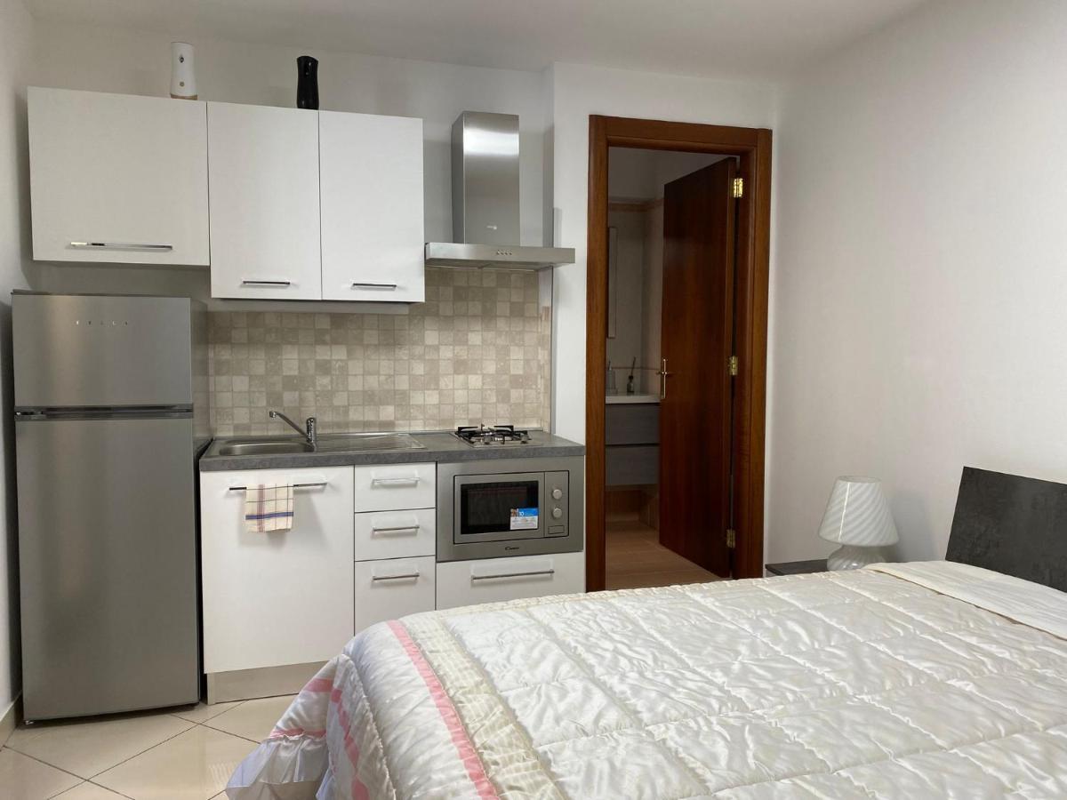 Room Mazzini เลชเช ภายนอก รูปภาพ